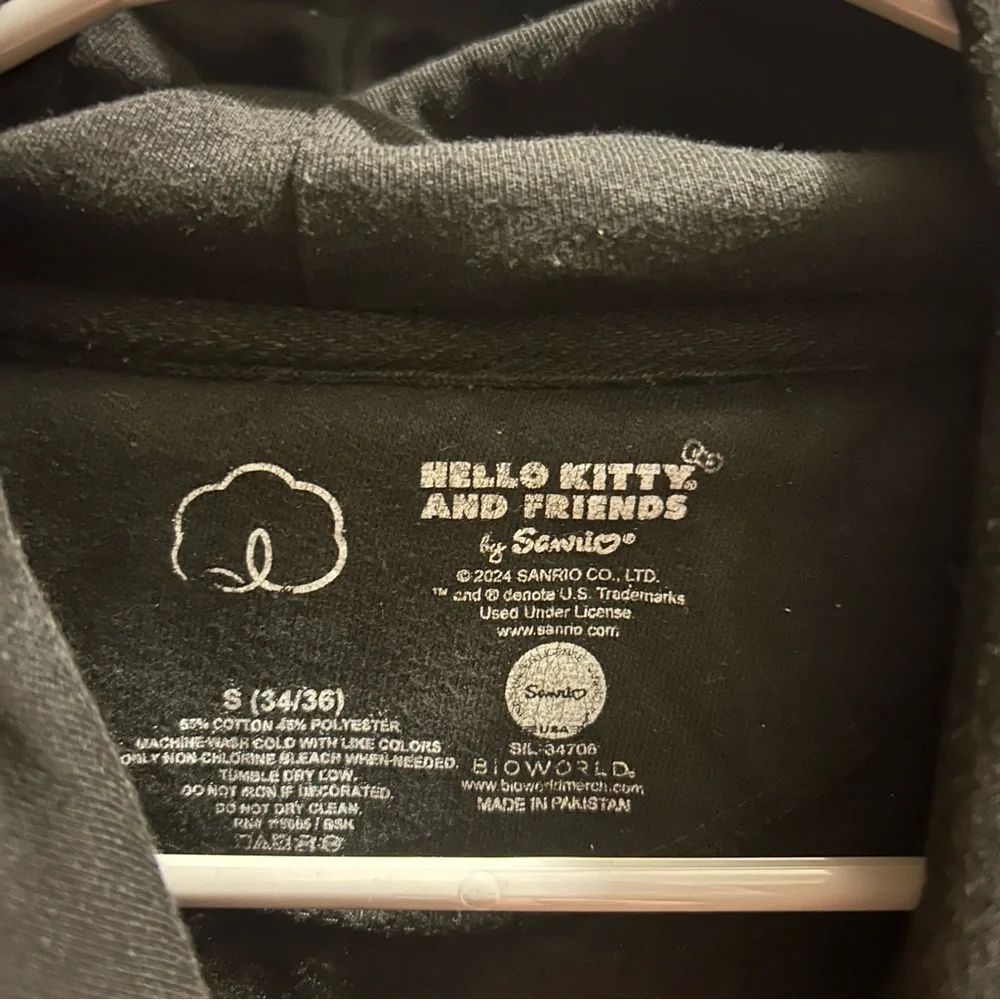Small Hello Kitty Car Hoodie - Picture 3 of 3
